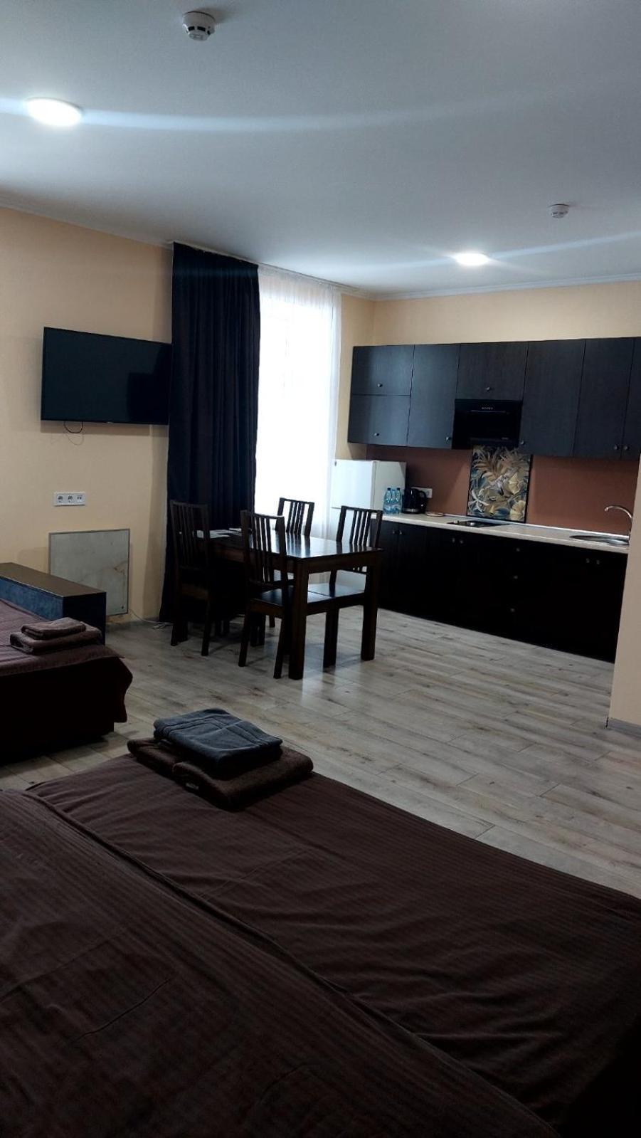 Сity Business Apart โครโปนิตสกี ภายนอก รูปภาพ